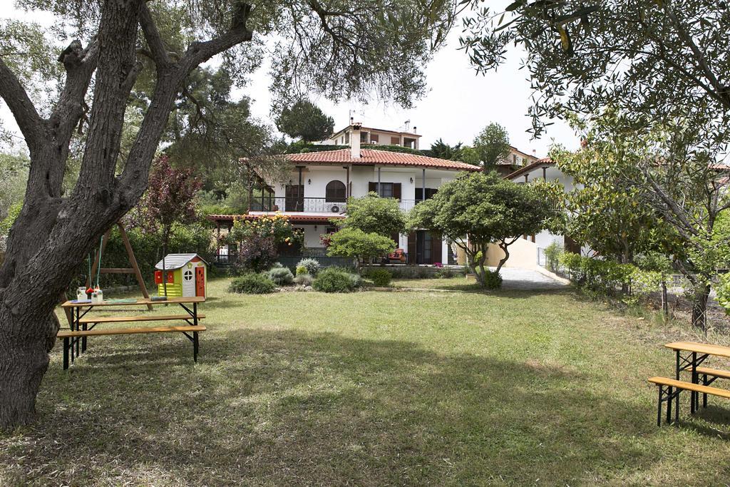 Neria Summer Houses Hanioti Exterior foto